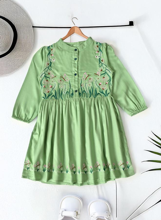 بيلا مودا فستان أخضر مطرز - Image 1