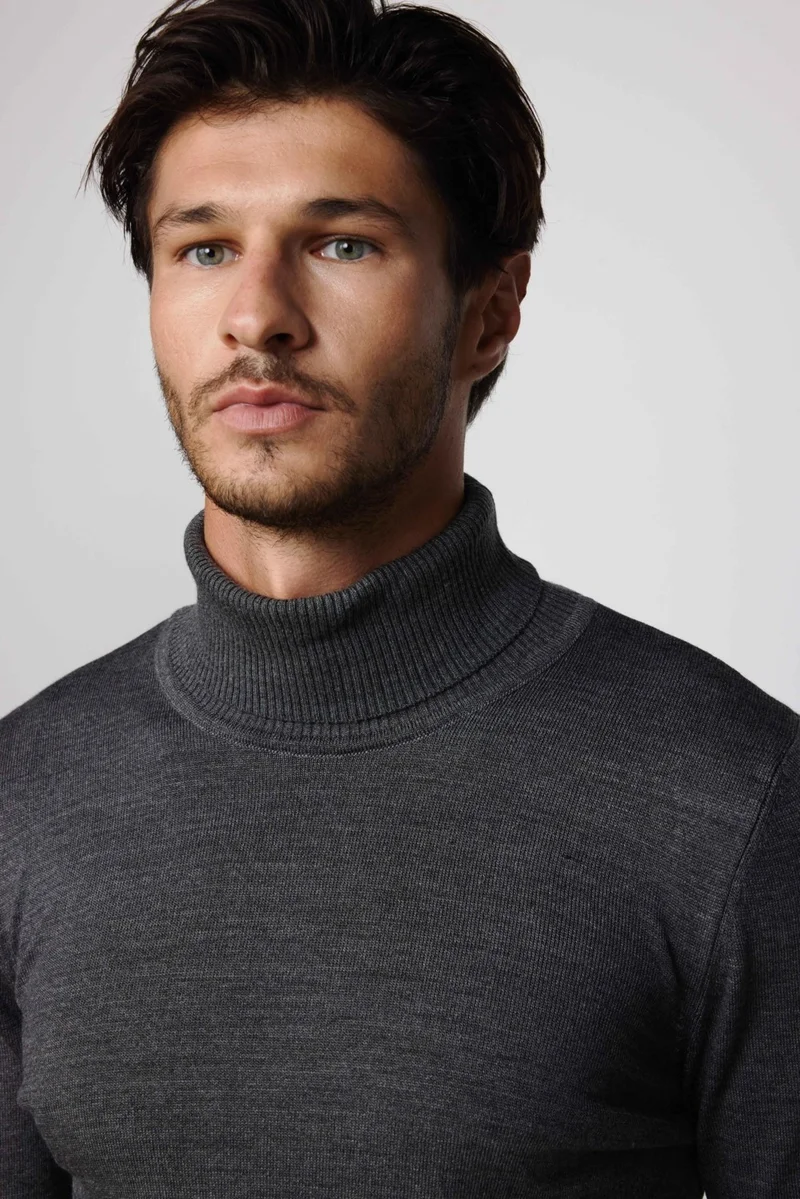 Tudors Slim Fit Narrow Cut Full Turtleneck Non-Pilling Soft Textured Gray Men's Sweater