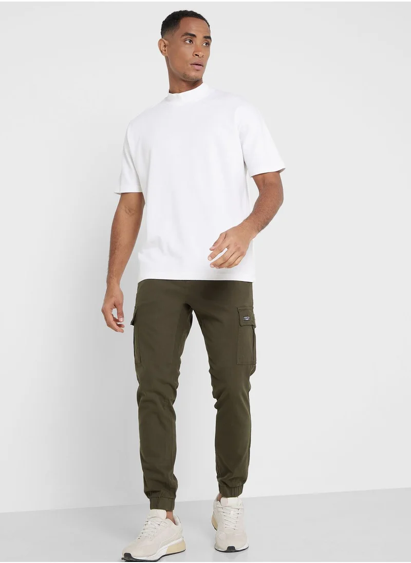 توماس سكوت Thomas Scott Men Comfort Mid-Rise Easy Wash Cargo Trousers