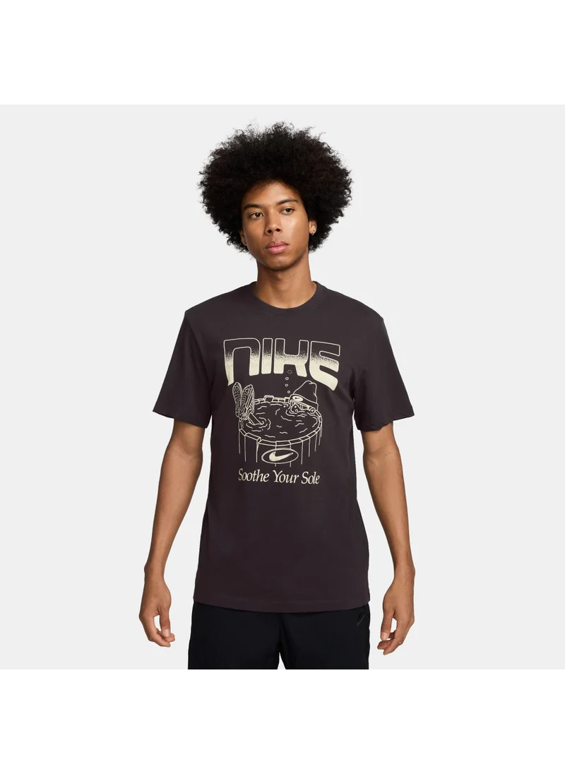 Nike Men's Sportswear Max90 T-Shirt