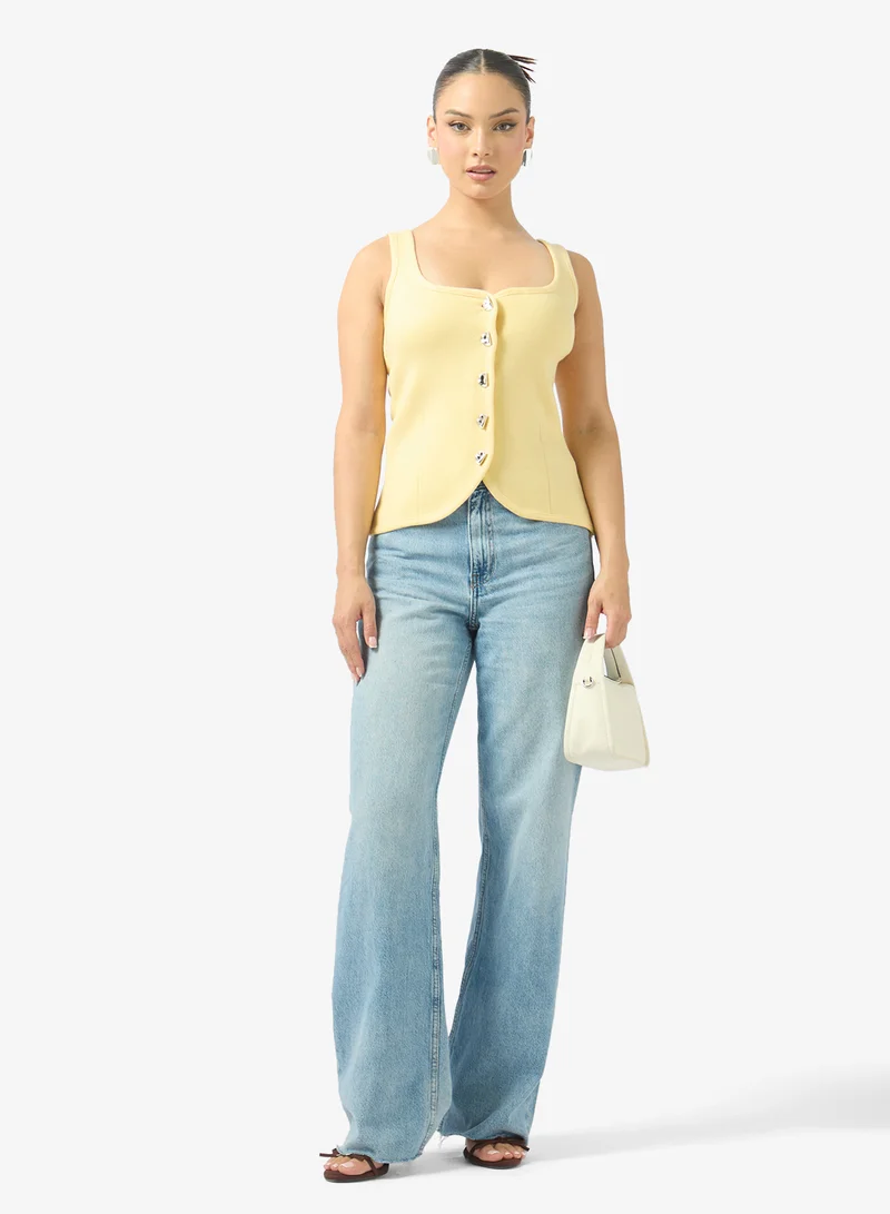 جينجر صدرية مربعة بياقة بأزرار وزخرفة ذهبية