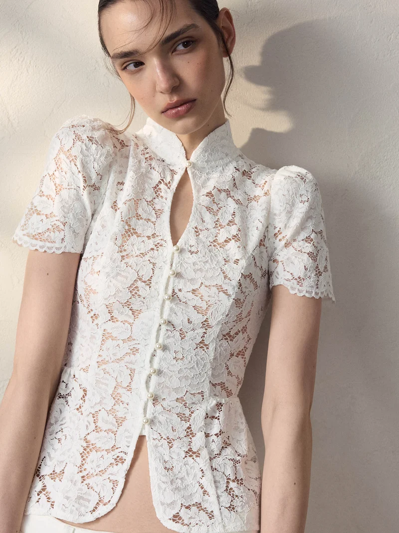Lichi Fitted guipure blouse with a teardrop neckline and peplum