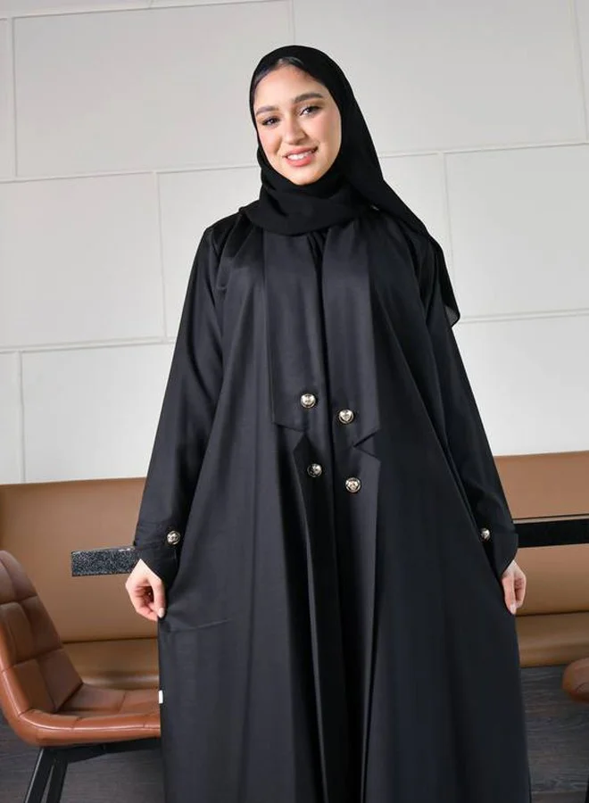 عبايات حوراء عباية مفتوحة بياقة رسمية طويلة و ازرار فضية بقماش حريري بلمعه متوسطة