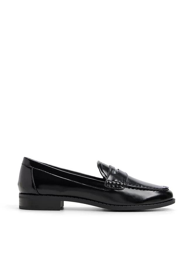 Veroniica Ladies Black Loafers