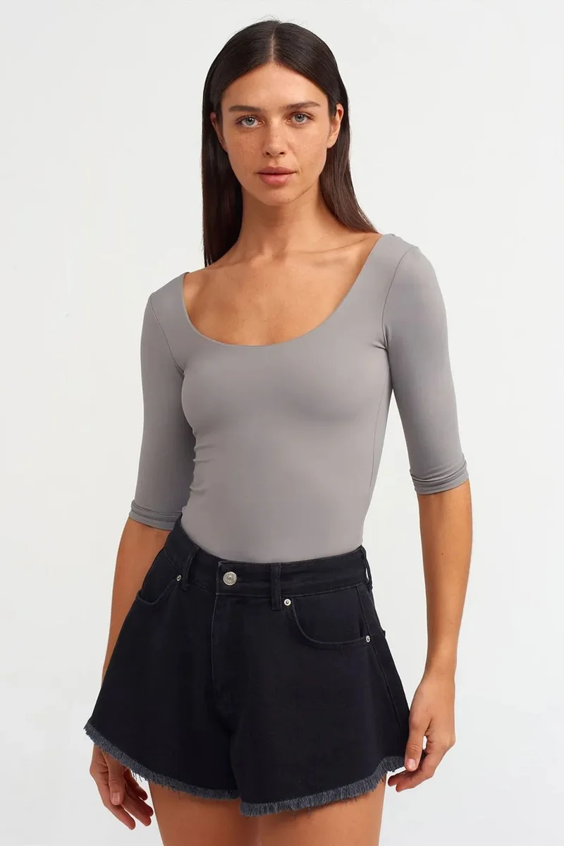 DILVIN Women's Slim-fit Nylon Elastane T-shirt