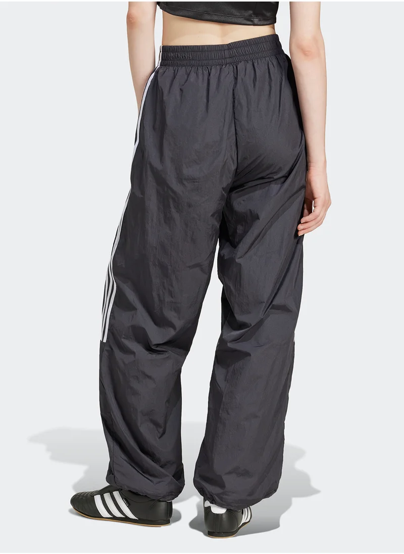 اديداس اوريجينالز Adicolor Oversized Trackpants