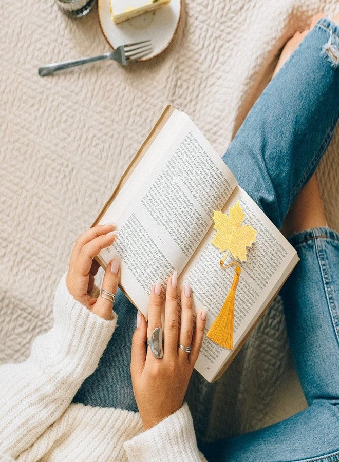 Homeaura مجموعة فواصل كتب معدنية من هوميورا، 4 قطع مع شرابة، تصاميم متعددة، معدن متين | شرابة أنيقة | 4 أنماط | فن مجوف | خفيفة الوزن | جاهزة للإهداء - Image 5