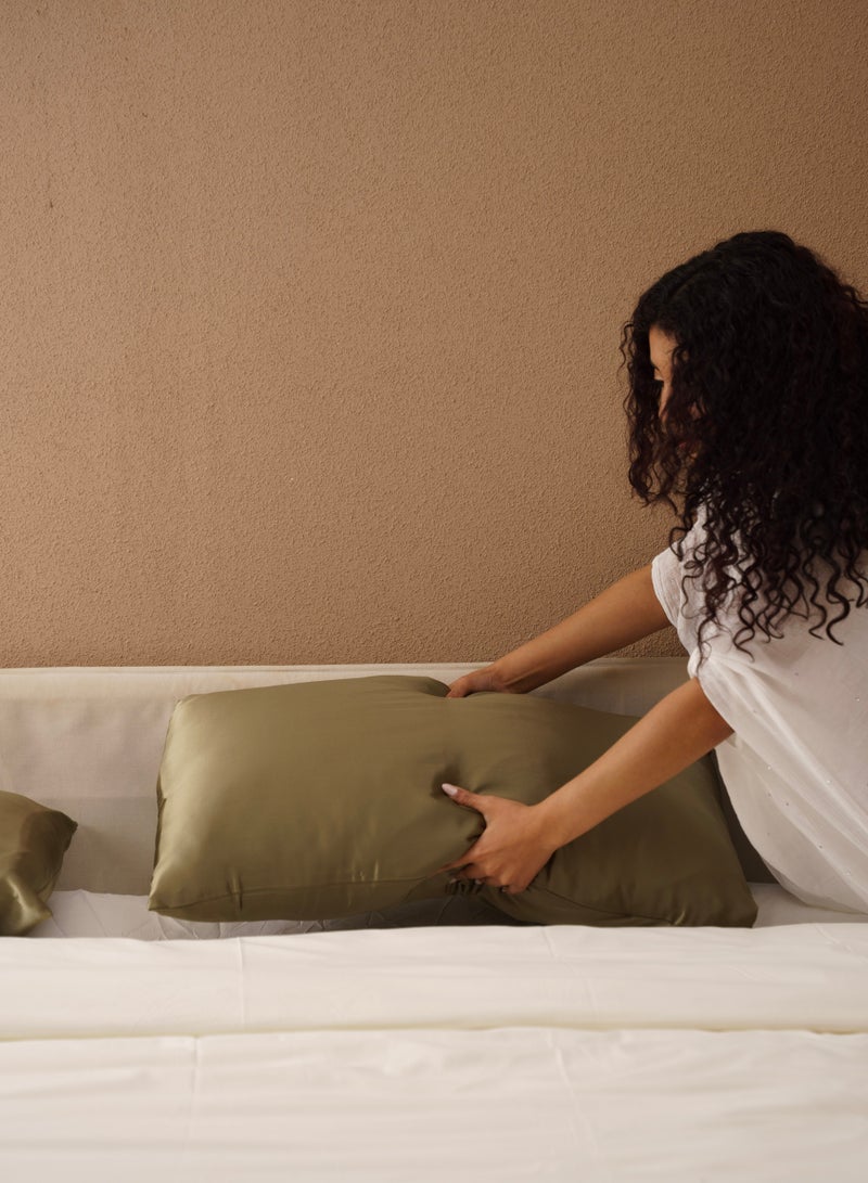 Neyam Neyam 100% Natural Mulberry Silk Pillow Case (1pc), Ideal for Skin and Hair Care. Soft and Cool Texture, Size 48.5 x 71 cm. Available in Multiple Colors. - Image 5