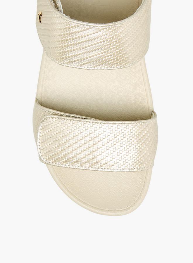 لو كونفورت صنادل نسائية بشريط لاصق بنقوش - Image 4