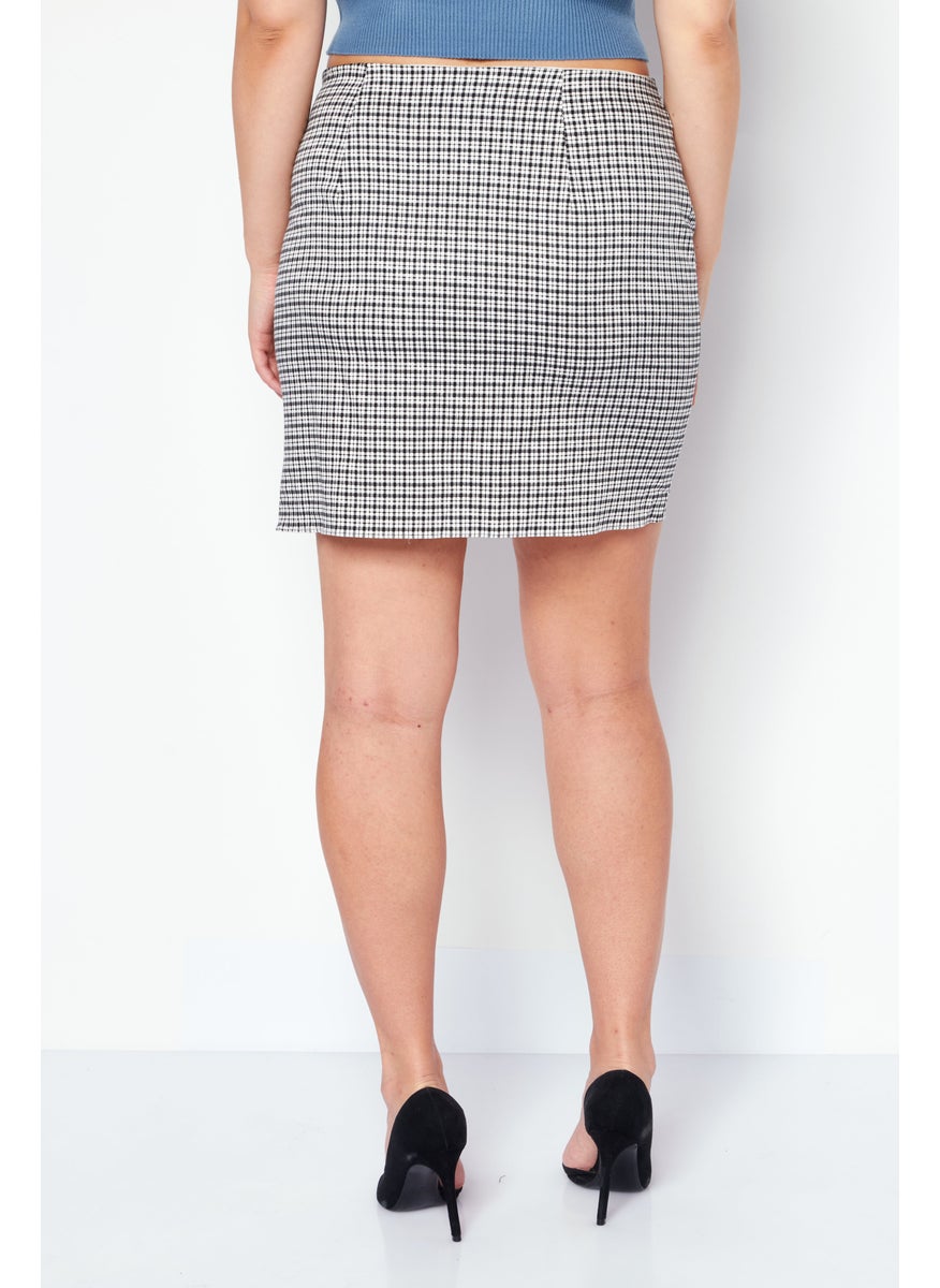 Women Gingham Mini Skirt, Black Combo - pzsku/Z72B4F57F8D9E83EBAFC3Z/45/_/1731074988/eff7b812-4d35-440c-87a1-351e7a55ee16