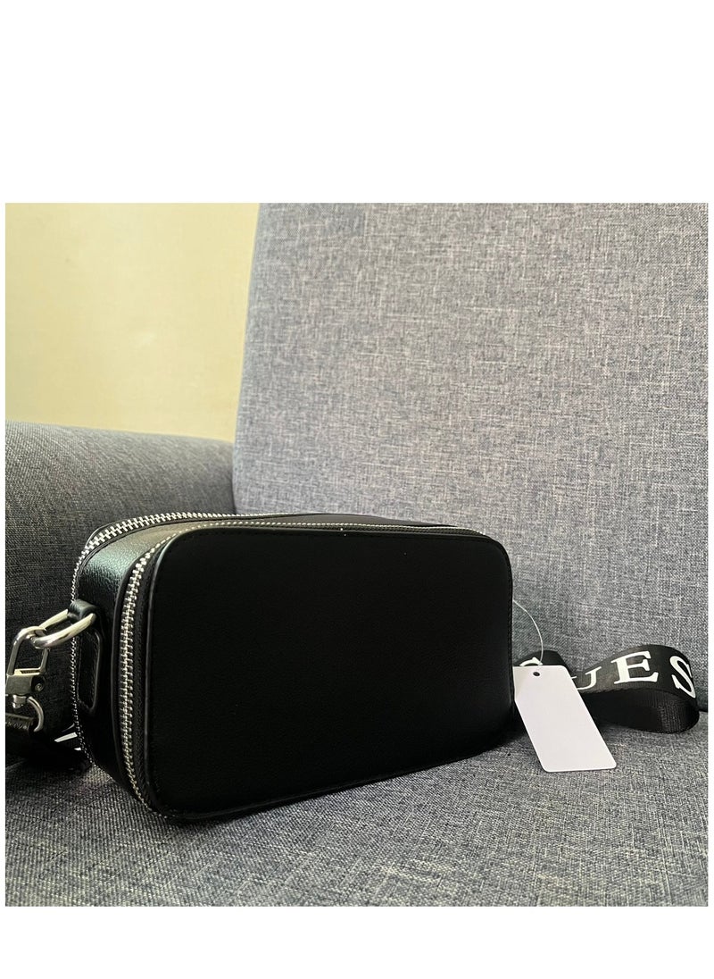 GUESS camera bag