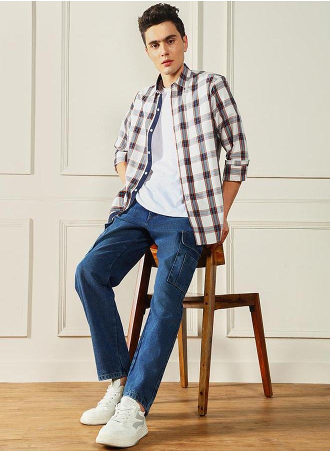 Dennis Lingo Mid Rise Relaxed Fit Cargo Pockets Jeans by Styli  - Image 4