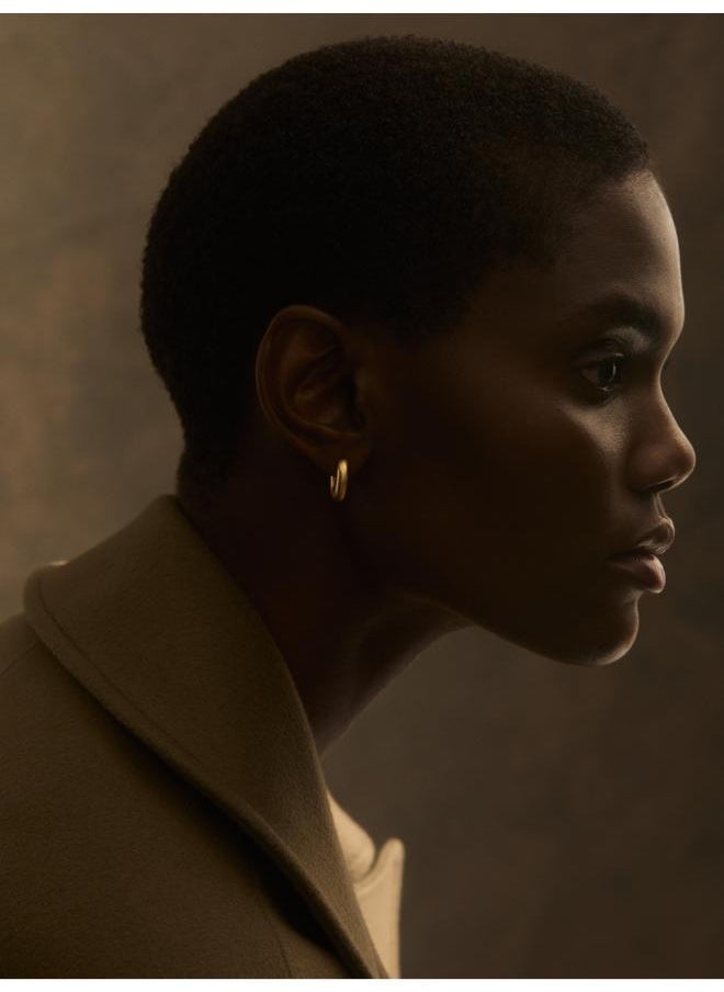 REISS Olivia: Plain Huggie Earring  - Image 5