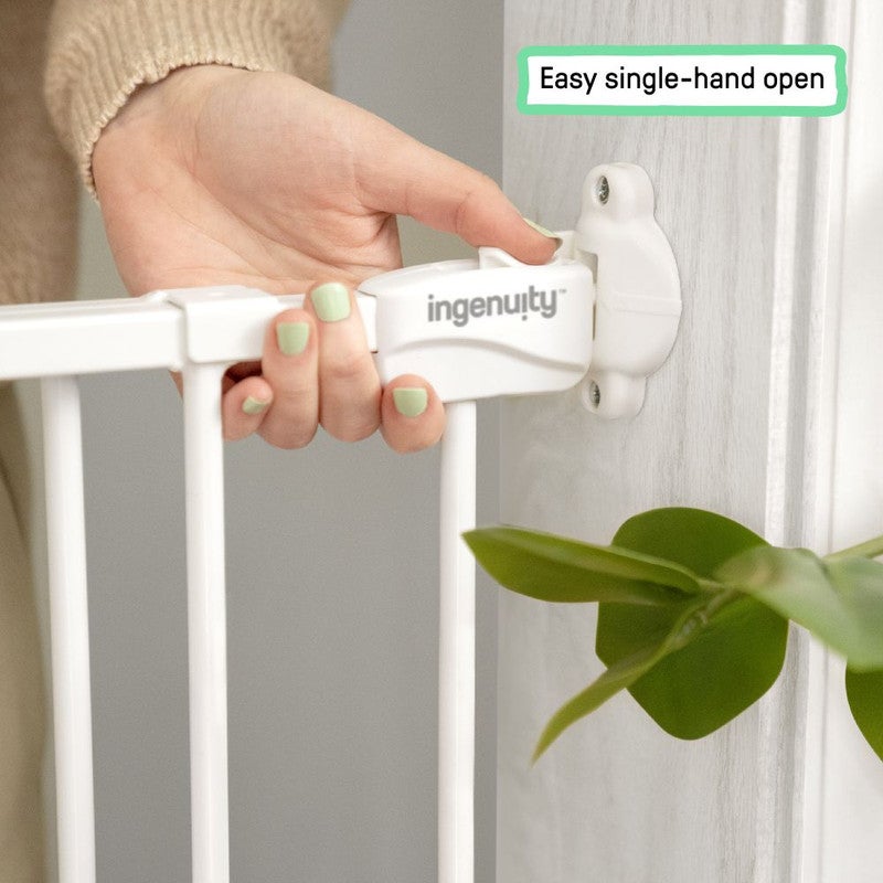 ingenuity Summer by Ingenuity  - 2-in-1 Safety Gate for Stairs & Hallways, Fits 28–42", with Locking Indicator (6–24 Months) - Image 3