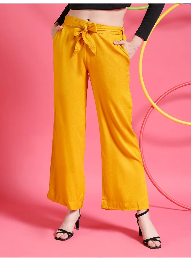 مرفوعة Mustard Women Flared Casual Solid Regular Flared Pants