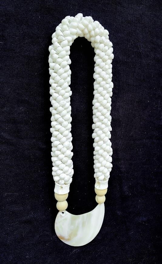 Generic Tamara ARTEFACTS Home Decor Wall Accent Mother of Pearl Crescent Necklace with Shells and Wooden Beads - Image 3