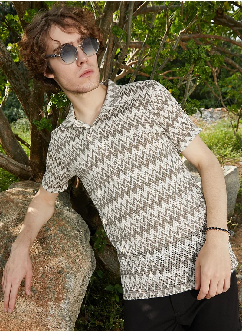 Campus Sutra Men's French Beige & Off White Zig-Zag Knit Polo T-Shirt
