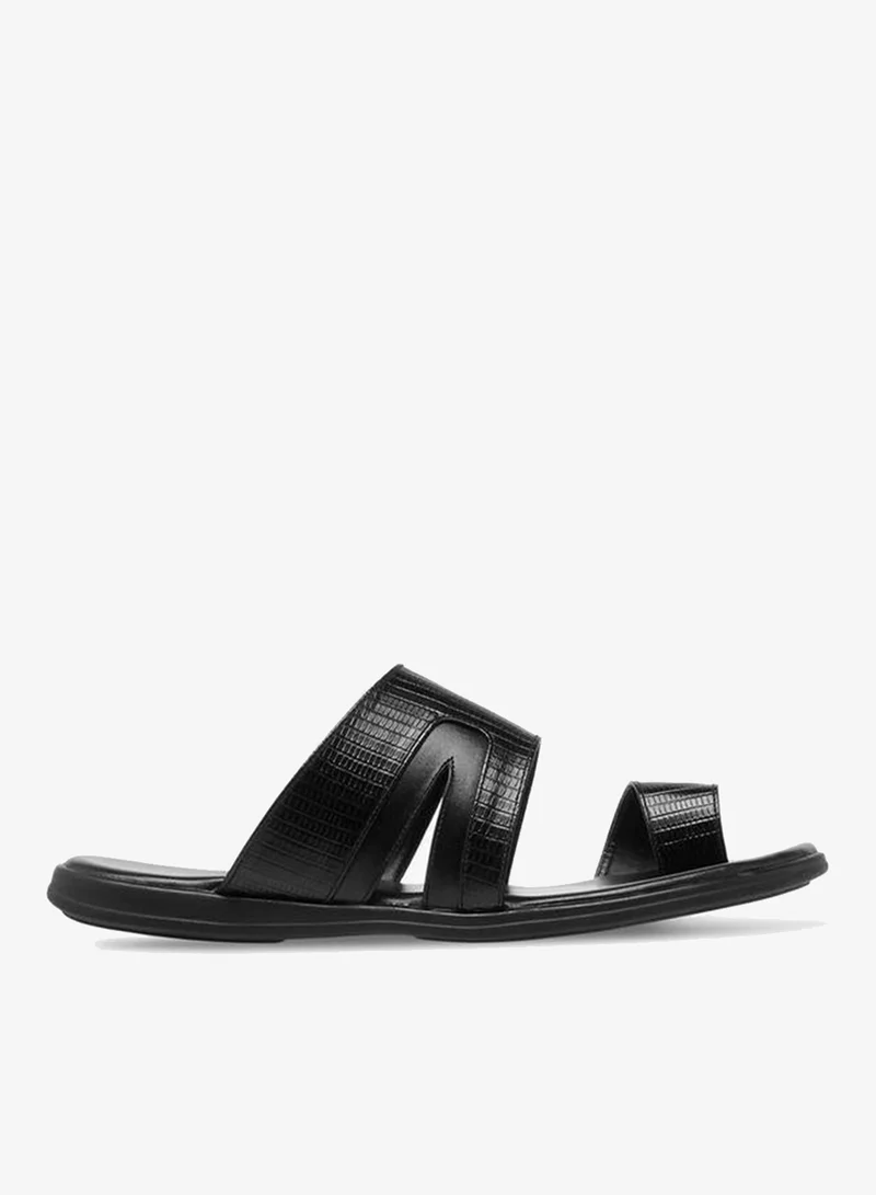 الواحة صنادل رجالية بتفاصيل شريط عند الأصابع