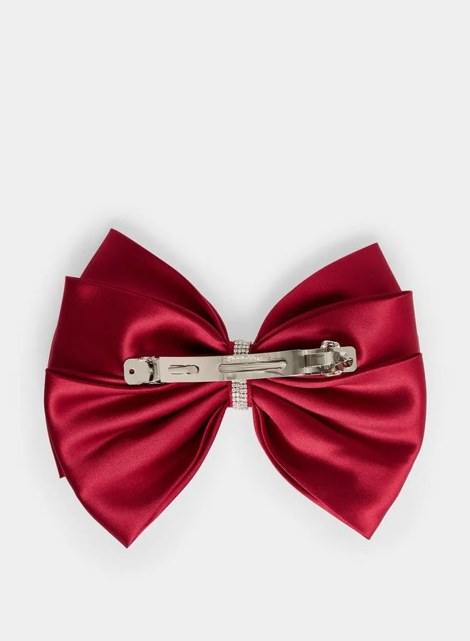 ستايلي مشبك شعر مزين بشريط