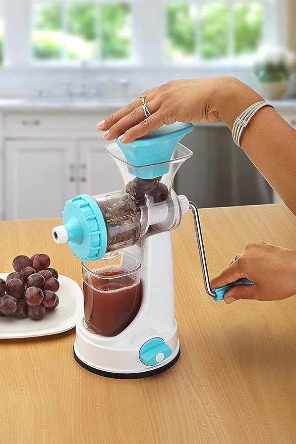 VOMI Plastic Hand Juicer for Fruits and Vegetables with Steel Handle Vacuum Locking System Travel Juicer for Fruits and VegetablesJuicer Machine - Image 4
