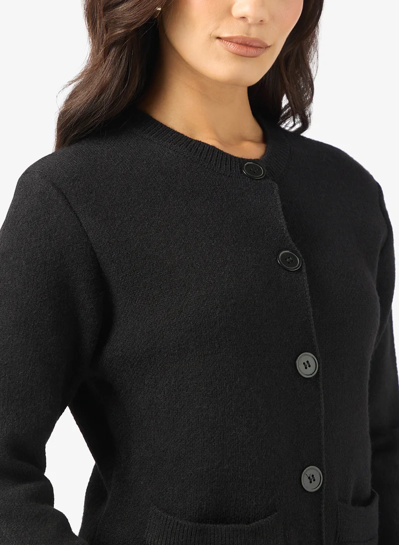 ايلا كارديجان بأزرار