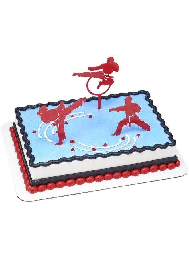 DecoPac مجموعة تزيين كعكة فنون القتال 3 قطع مع 3 فناني قتال لعيد الميلاد والاحتفالات الجماعية والفعاليات مصنوعة من بلاستيك آمن للطعام - Image 2