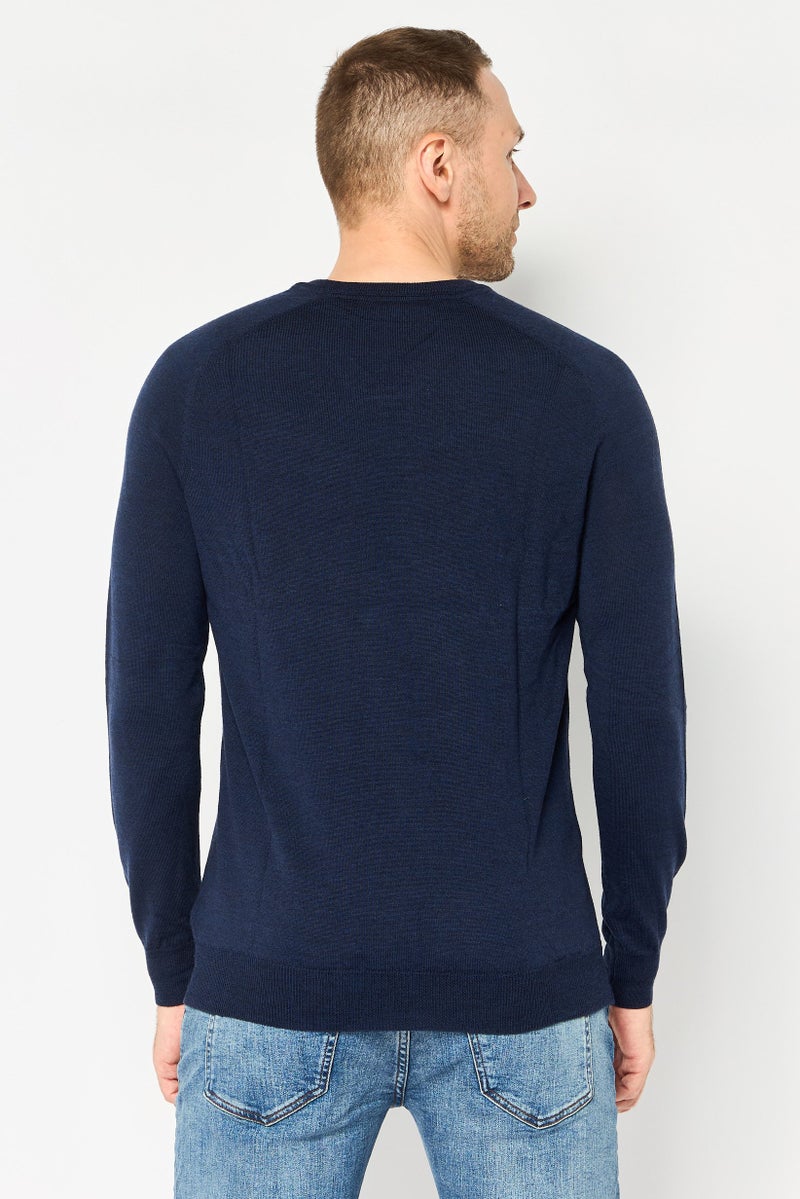 Lyle & Scott Men V-Neck Brand Logo Sweater, Navy - Image 4