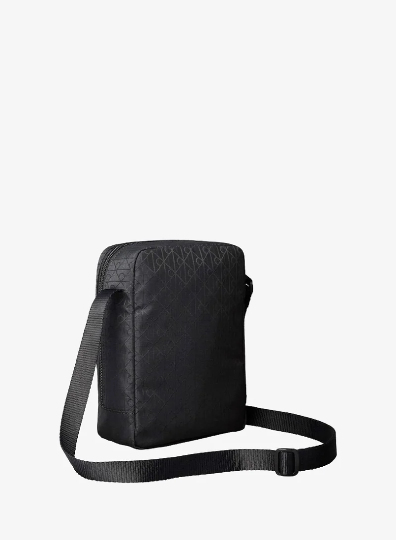 Calvin Klein Utility Emblem Reporter Bag