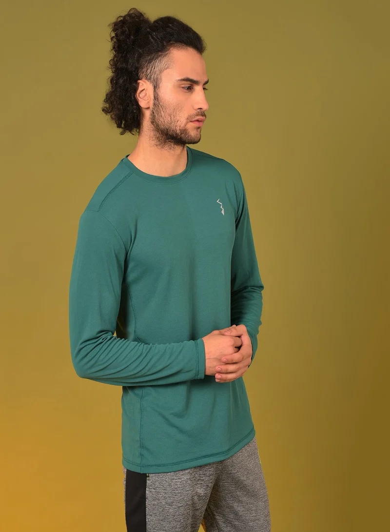 CAHOOT  Men's Solid Forest Green Activewear T-Shirt For Casual Wear | Dri-Fit Long Sleeve Activewear T-Shirt Crafted With Comfort Fit And High-Performance For Everyday Wear for Men | Best Price UAE