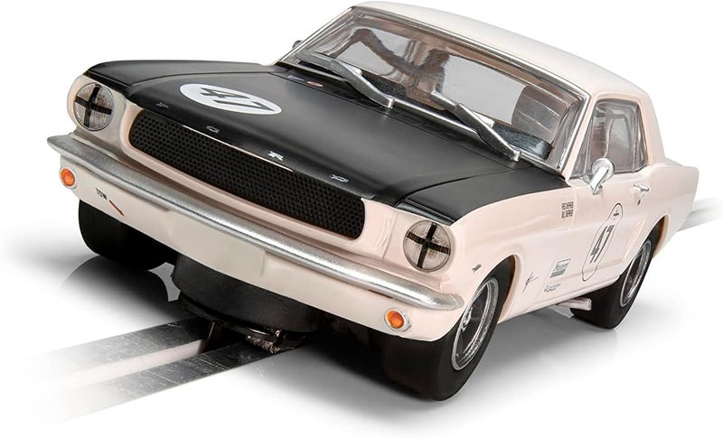Scalextric Ford Mustang Goodwood Revival 47 132 Slot Race Car C4353 WhiteBlack - Image 2