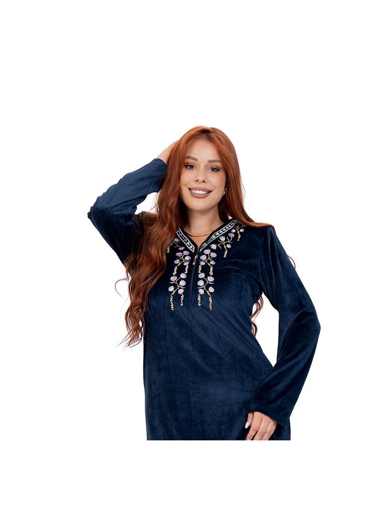 دعدوش  عباية نسائية طويلة قطيفة مطرز، ثوب نوم شتوي  مبهر ، قميص نوم ناعم بقصة مستقيمة  من دعدوش - Image 4