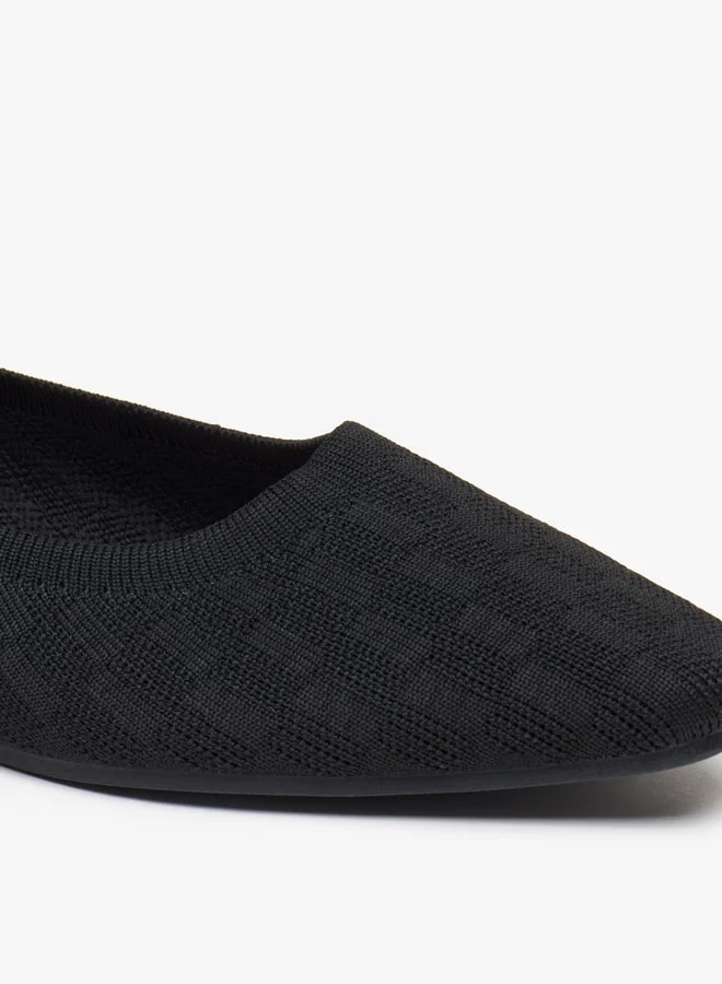 فلورا بيلا من شو إكسبرس Women's Textured Slip-On Pointed Toe Ballerina Shoes