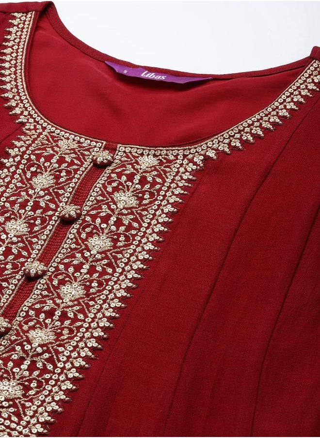 Libas Silk Embroidered Kurta and Solid Churidar with Chiffon Dupatta Set by Styli  - Image 4