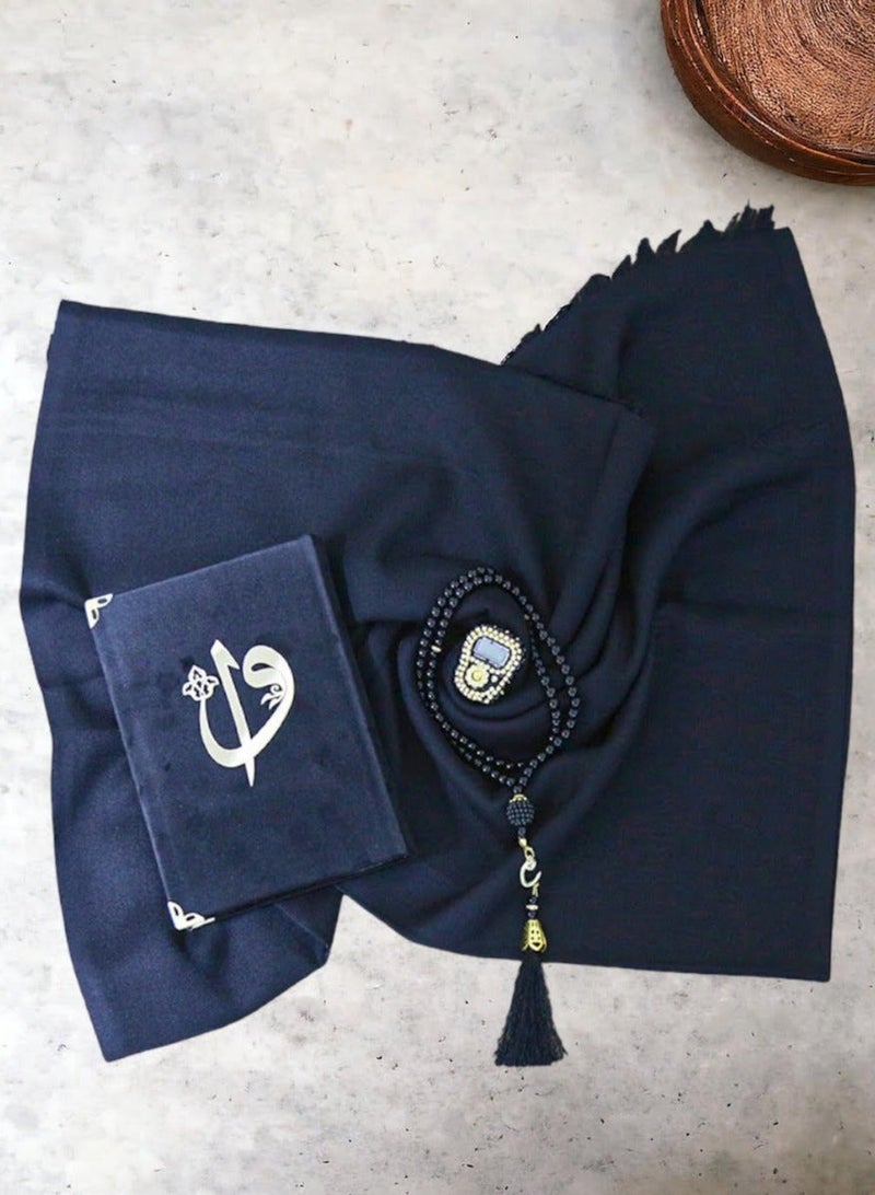 أولودينيز  طقم هدايا فاخرة للصلاة الإسلامية – مصحف مخملي، سجادة أنيقة، مسبحة راقية، وحجاب متناسق - Image 3