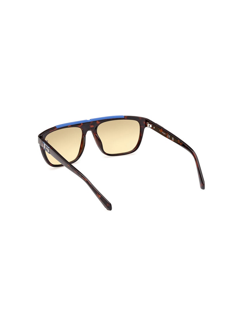 GUESS Men's UV Protection Rectangular Shape Sunglasses - GU0012252F57 - Lens Size: 57 Mm - Dark Havana - Image 3