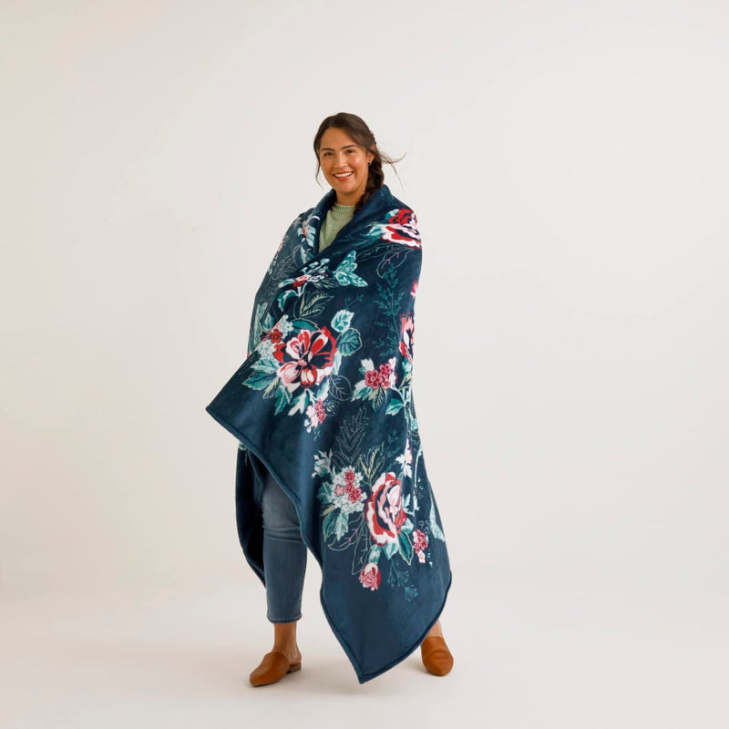 Vera Bradley Women'S Fleece Plush Throw Blanket  Rose Toile  80 X 50 - Image 4