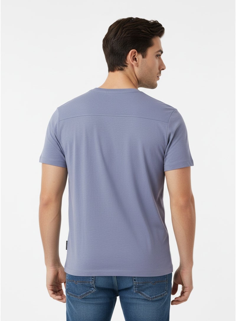 فرنش كونكشن تي شيرت برقبة دائرية بطبعة شعار مطاطي من تانجل - Image 3