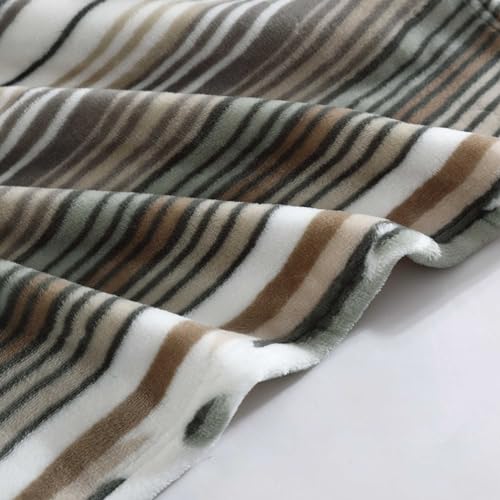 Wrangler - Twin Size Blanket, Super Soft & Reversible Plush Fleece Bedding, Throw Blanket for Couch or Bed (Coyote Sands Green) - Image 3
