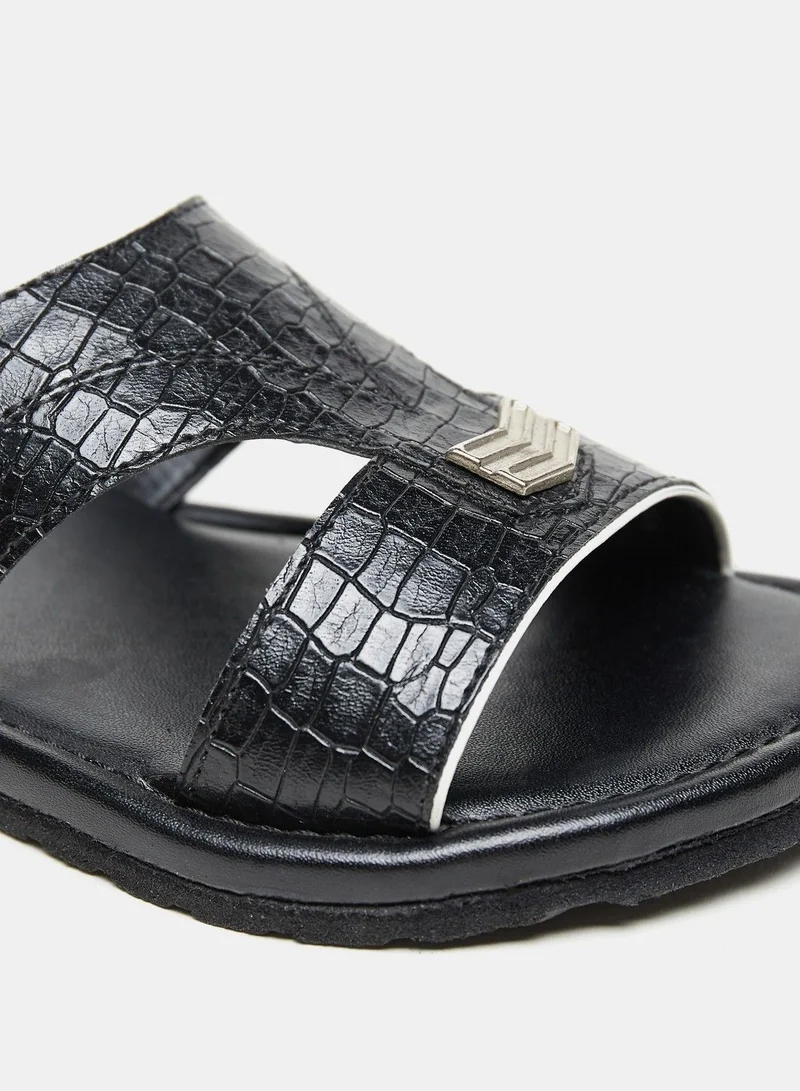 shoexpress Textured Slip On Arabic Sandals