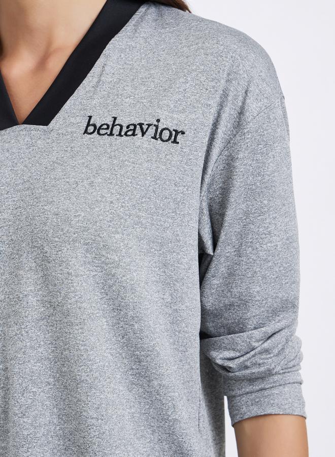 Styli Women Grey Embroidered Slogan T-Shirt - Image 3