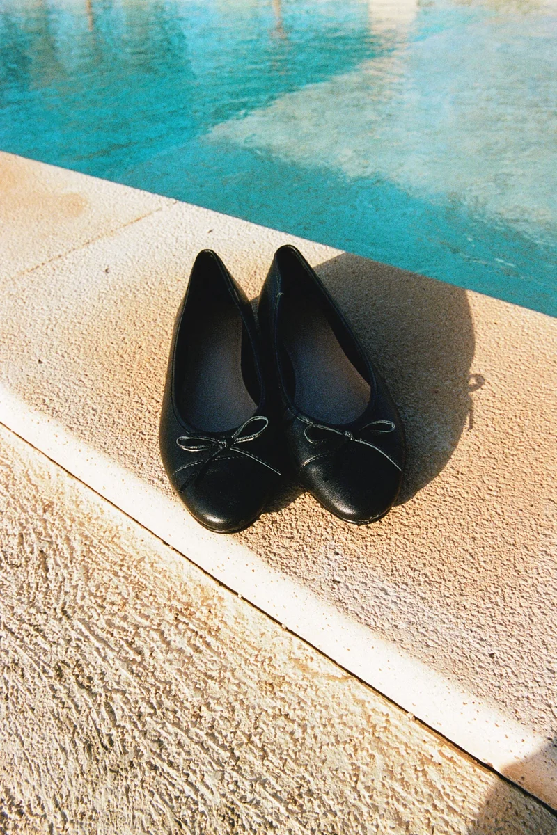 H&M Leather ballet pumps