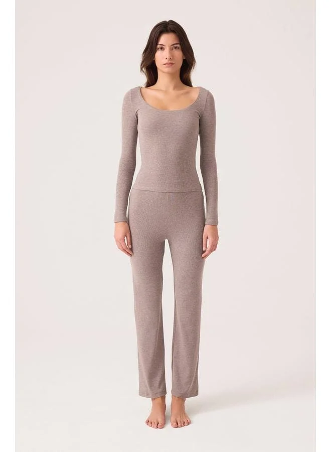 لوس اوخوس x Ece Vizon قماش المودال سترة طويلة الأكمام بنطلون Jogger مجموعة بيجامة Ribbed PJ2.