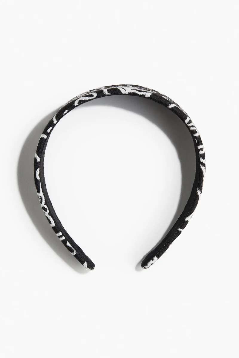 اتش اند ام طوق شعر مطرّز