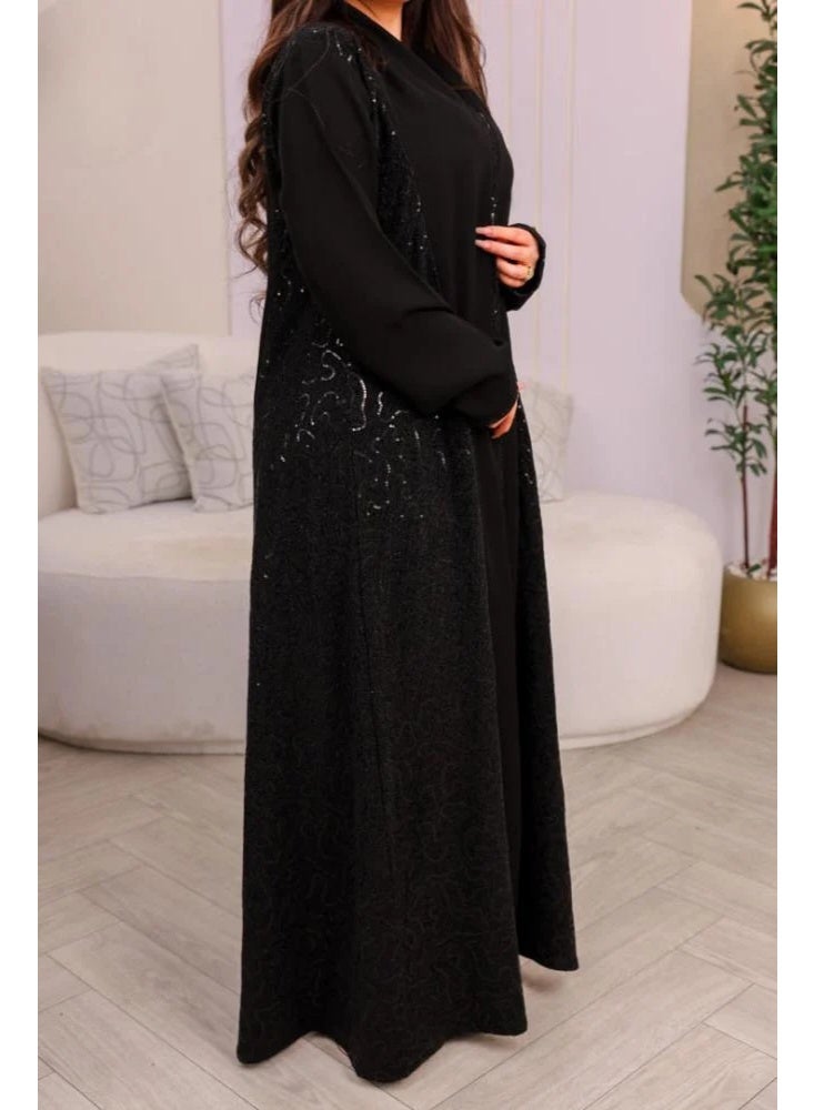 عباية سوداء ملكية بتفاصيل مطرزة - Image 1