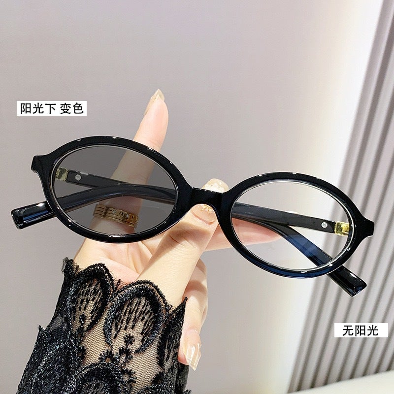 Little Red Riding Book Same-style Nerd Small Frame Light-sensitive Color-changing Anti-blue Light-ray Glasses Internet Celebrity Pity Oval Frame Glasses Frame - Image 3