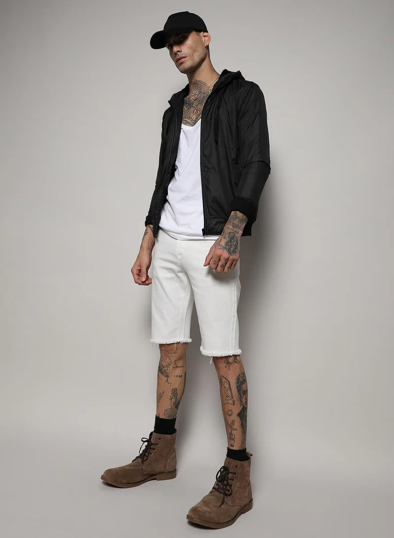 Campus Sutra Men's Black Zip-Front Jacket With Ribbed Hem