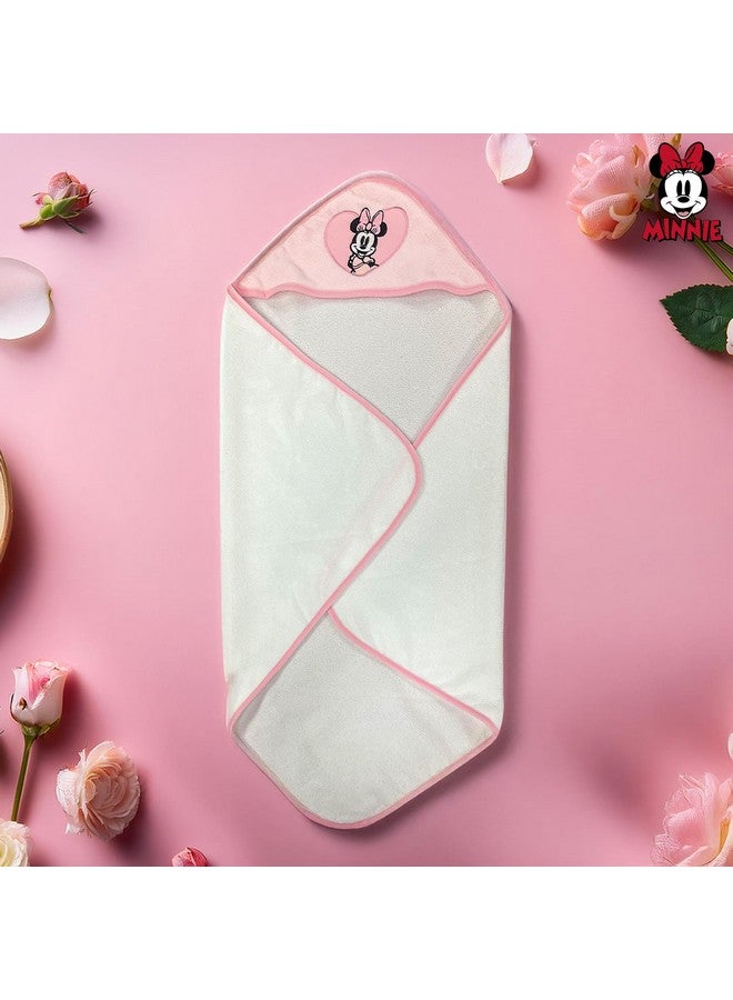 Cudlie مجموعة مناشف استحمام ميني ماوس | منشفة استحمام ميني ماوس بغطاء رأس للأطفال | مناشف هودي ميني و 5 قطع قماش للغسيل | مستلزمات حديثي الولادة | ناعمة وفخمة | وردي/أبيض | مرخصة رسميًا - Image 2