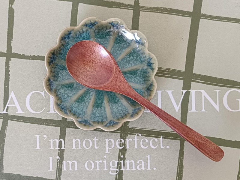 TOPYOKK Ceramic Spoon Rest for Stove Top, Flower Cute Spoon Rest for Kitchen Counter, Cooking Spoon Holder for Kitchen Counter, Utensil Rest Spatula Rest Ladle Holder Tong Rest, 1 PC (Retro, Mist Green) - Image 5