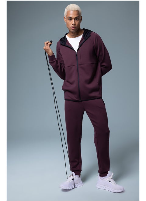 بنطال رياضي محبوك بقصّة Slim Fit للرجال