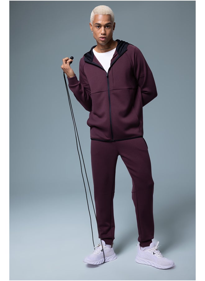 بنطال رياضي محبوك بقصّة Slim Fit للرجال